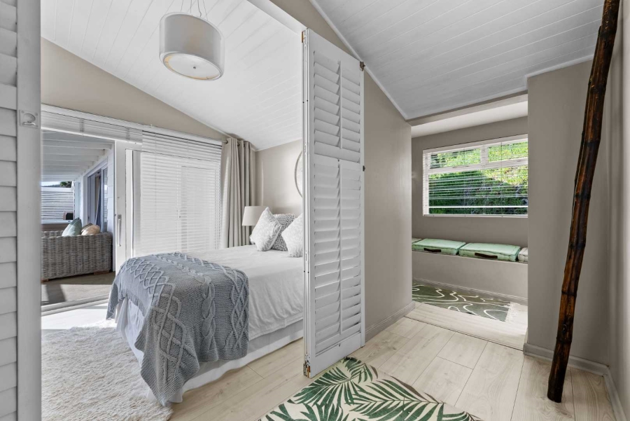 6 Bedroom Property for Sale in Llandudno Western Cape